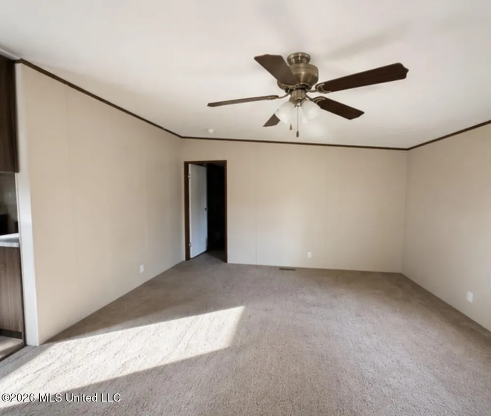 5207 Mudline Road Enid, MS 38927