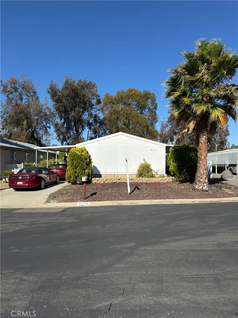 38310 Camino Cinife Murrieta, CA 92563