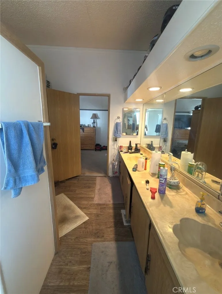 38310 Camino Cinife Murrieta, CA 92563