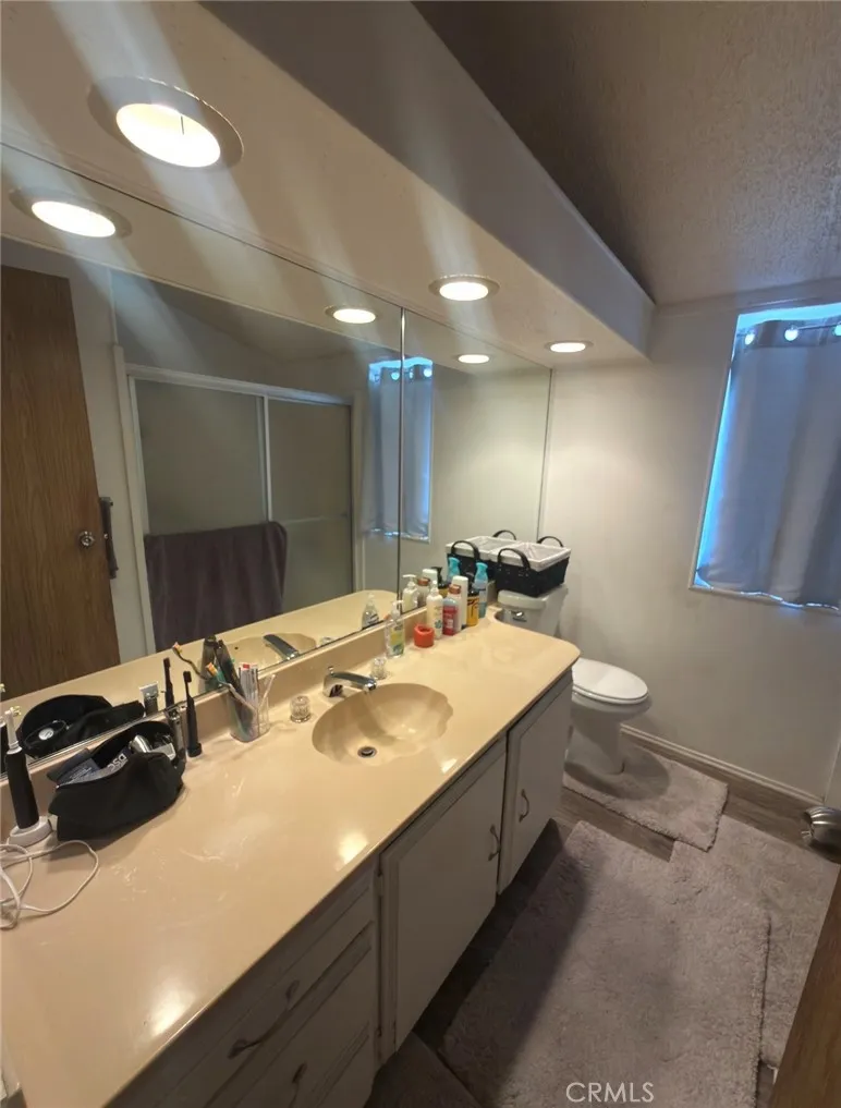 38310 Camino Cinife Murrieta, CA 92563