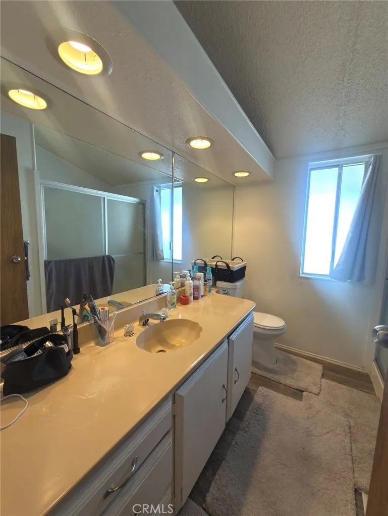 38310 Camino Cinife Murrieta, CA 92563