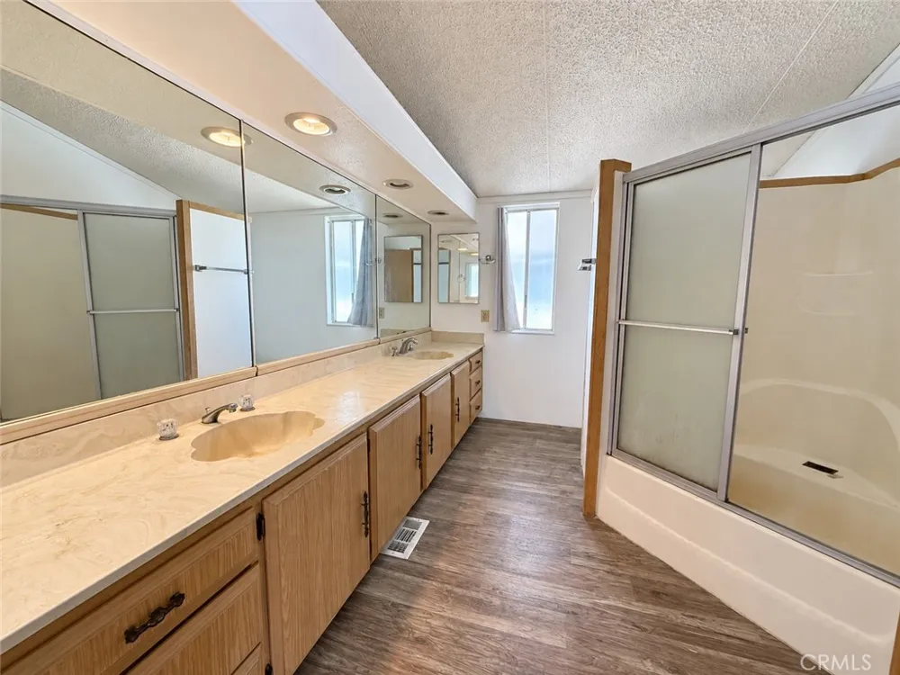 38310 Camino Cinife Murrieta, CA 92563