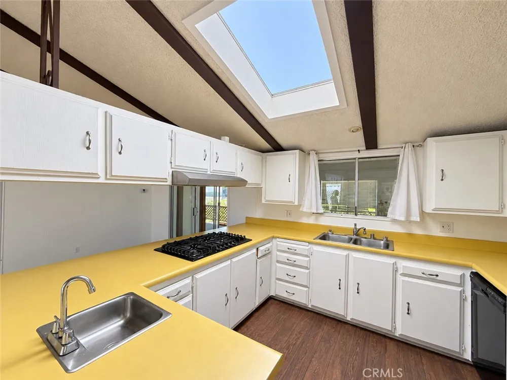 38310 Camino Cinife Murrieta, CA 92563