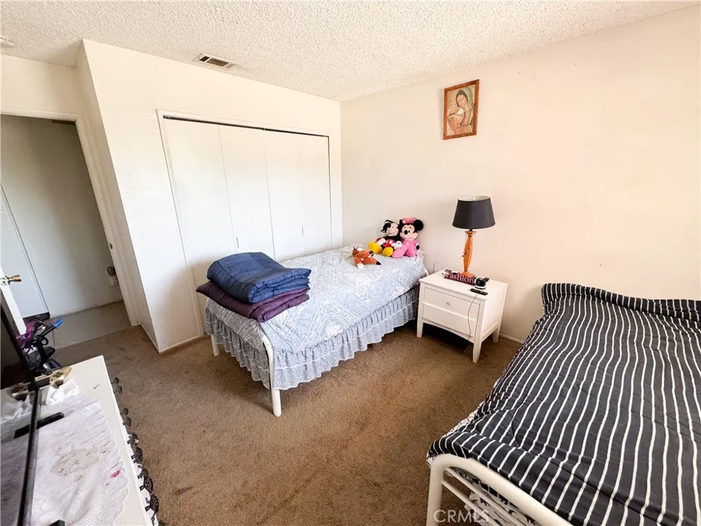 2016 Barcelona Circle Barstow, CA 92311