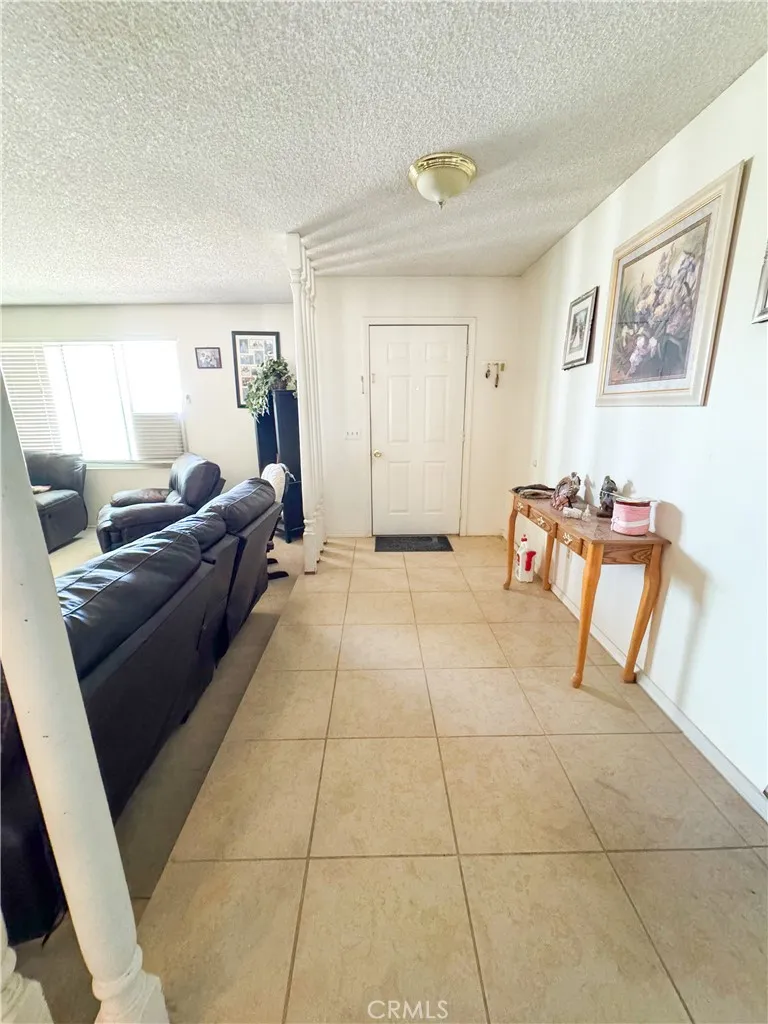 2016 Barcelona Circle Barstow, CA 92311