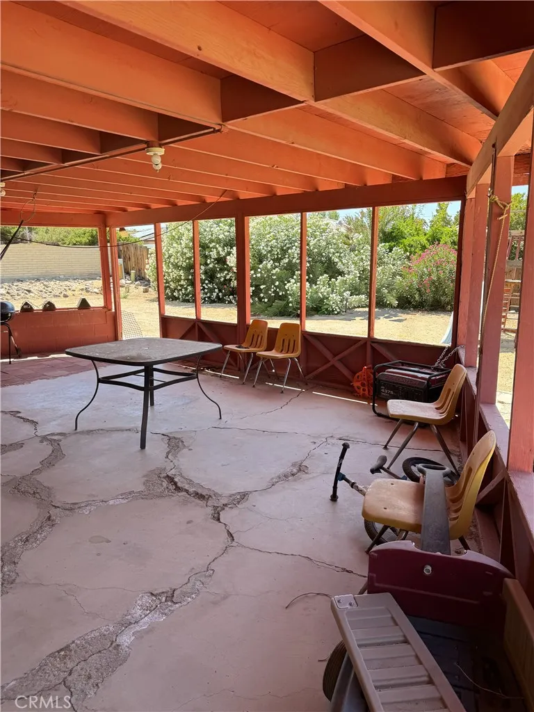 2016 Barcelona Circle Barstow, CA 92311