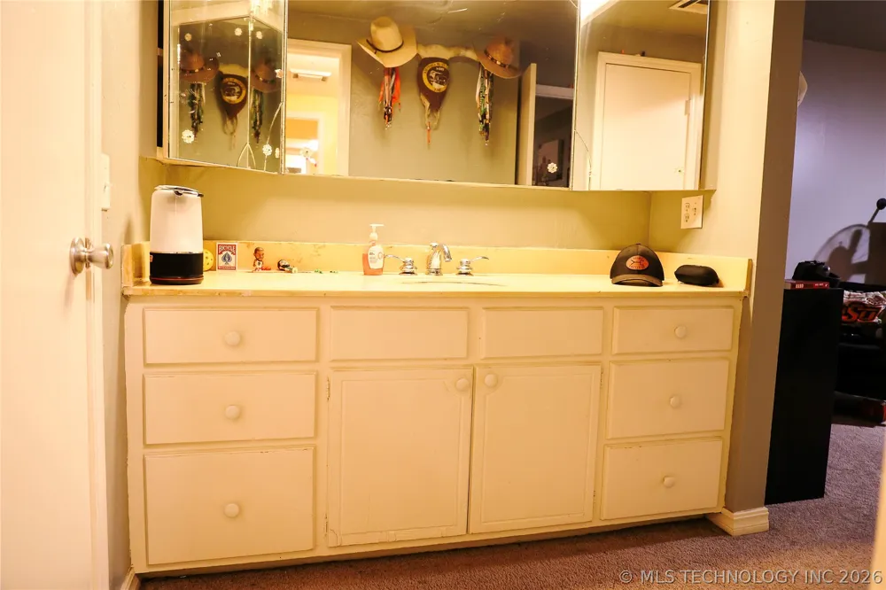 18 Dove Tree Wewoka, OK 74884