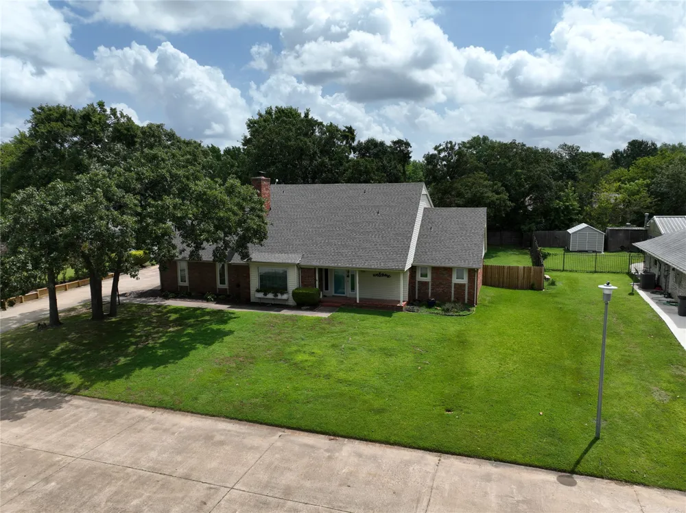 18 Dove Tree Wewoka, OK 74884