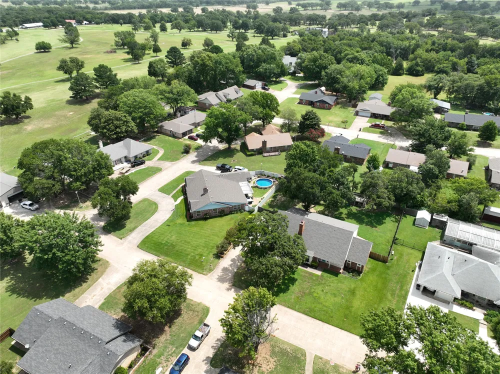 18 Dove Tree Wewoka, OK 74884