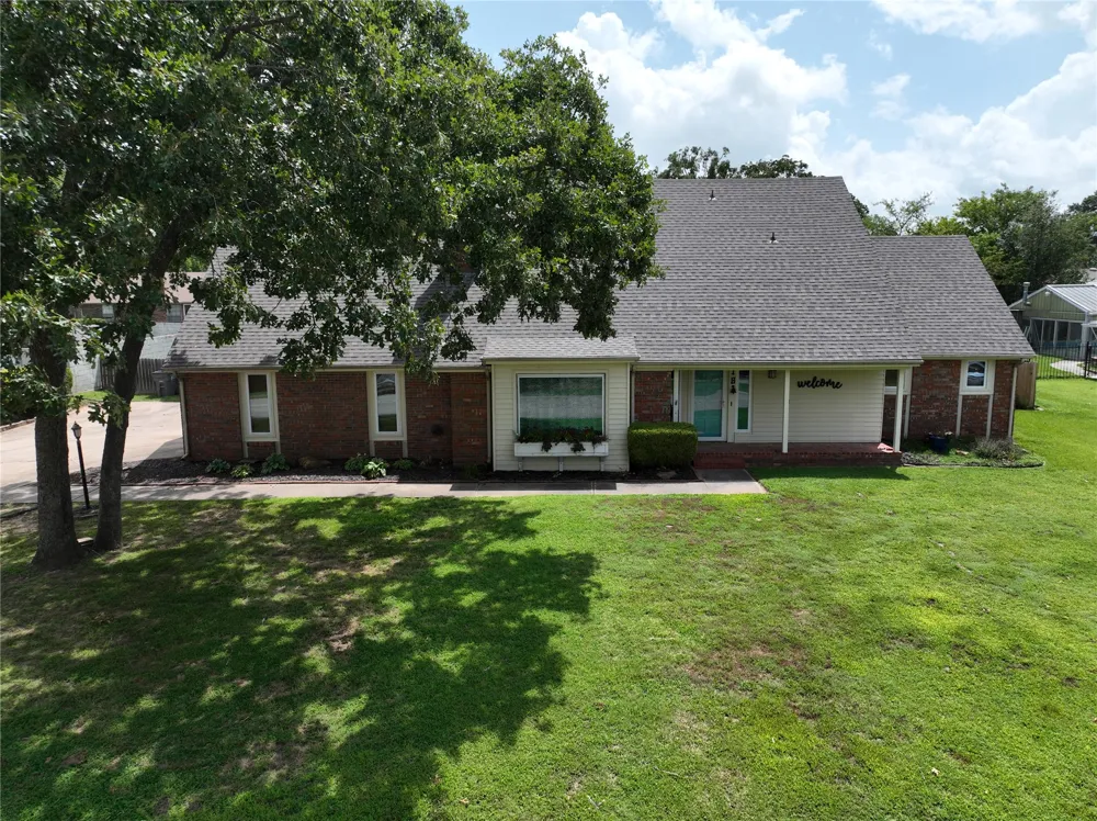 18 Dove Tree Wewoka, OK 74884