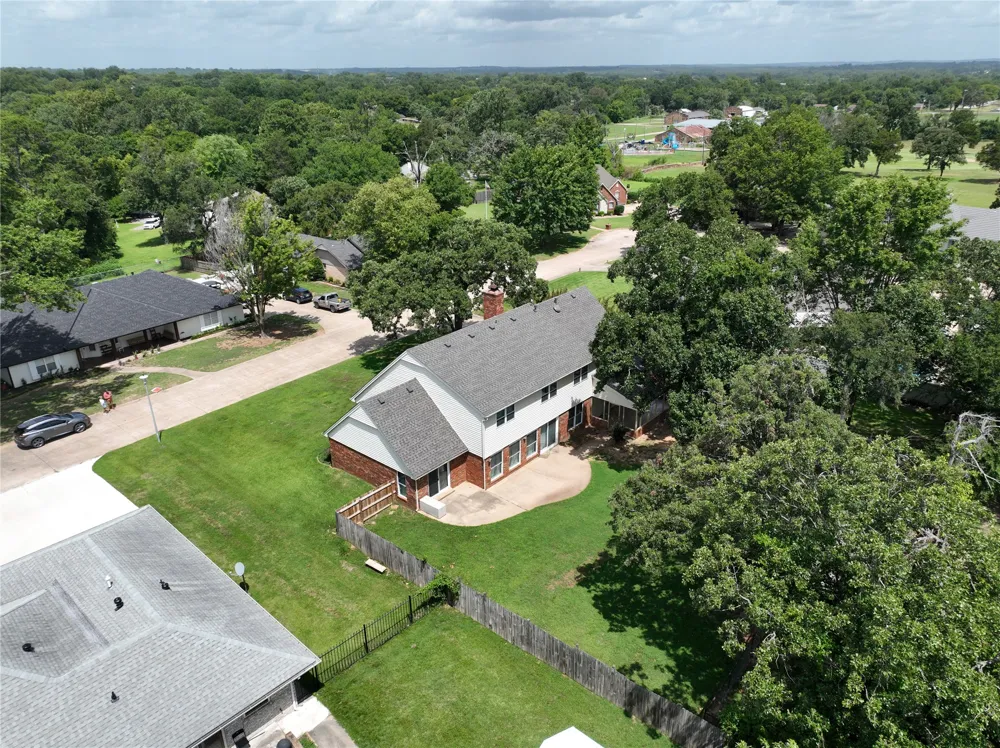 18 Dove Tree Wewoka, OK 74884