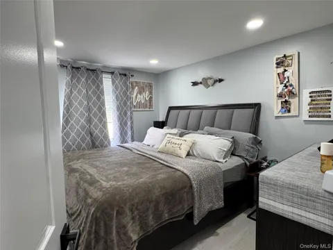 4 Lafayette