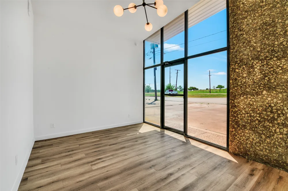 3115 Sabine Street Forest Hill, TX 76119
