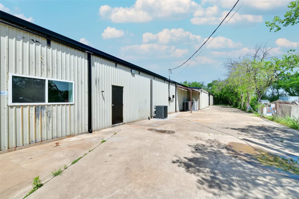 3115 Sabine Street Forest Hill, TX 76119