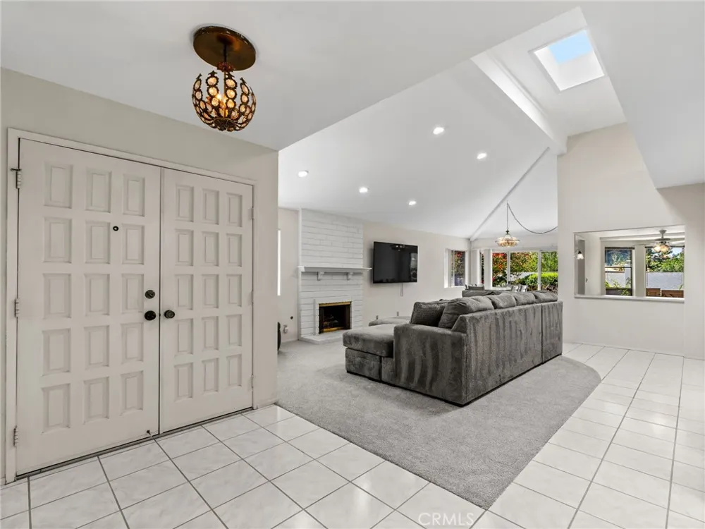 1210 Camino Del Lago San Marcos, CA 92078