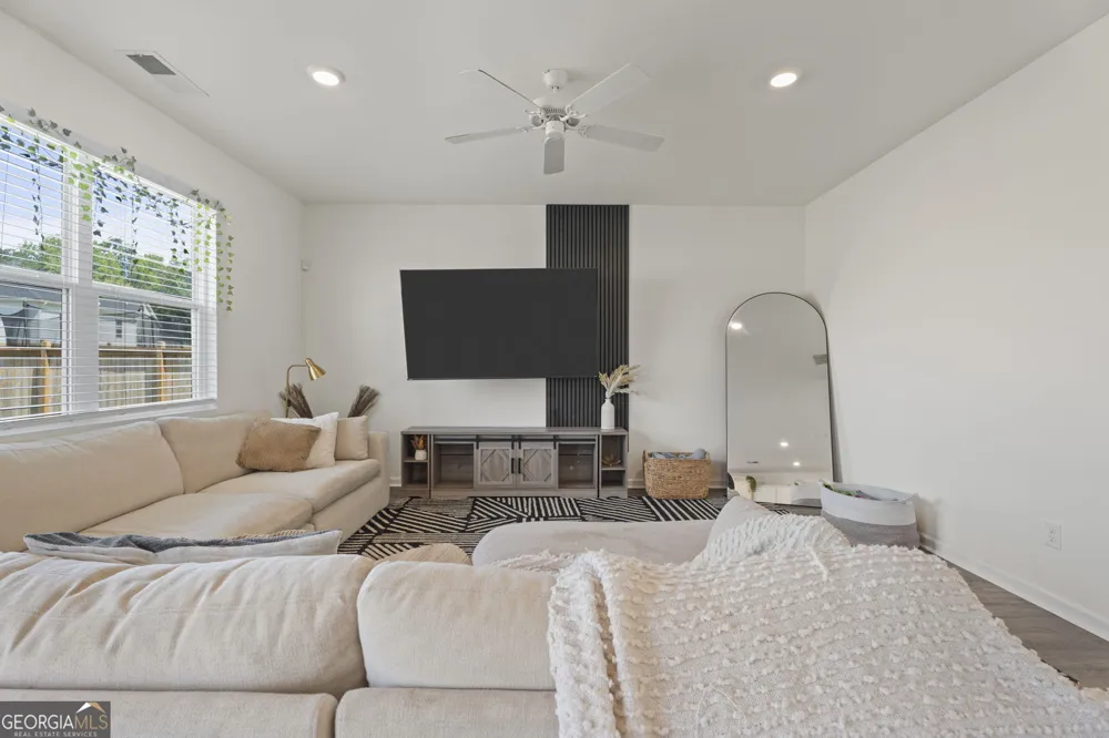 249 Friendship Oak WAY Hampton, GA 30228