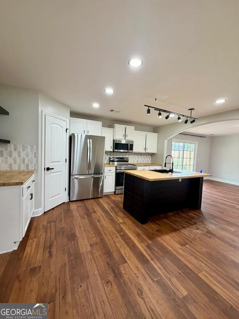 35 Ben Grady DR Ellabell, GA 31308