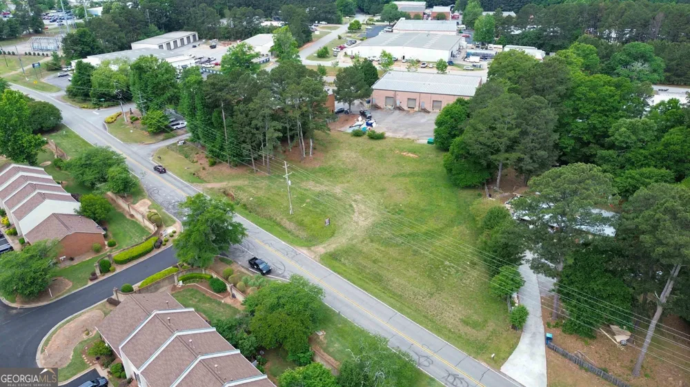 235 Cleveland RD Bogart, GA 30622