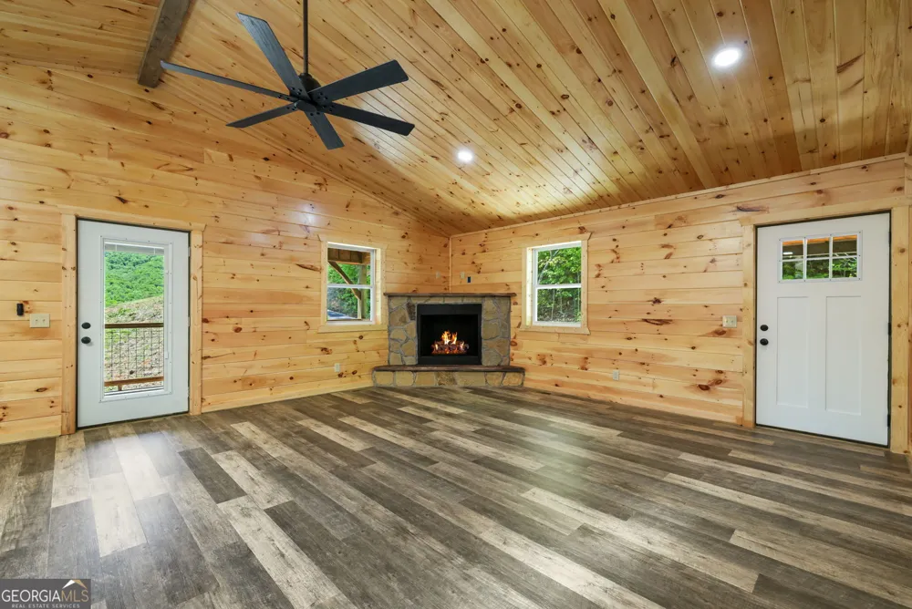 108 Olds Mountain Peak Rabun Gap, GA 30568
