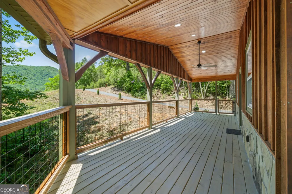 108 Olds Mountain Peak Rabun Gap, GA 30568