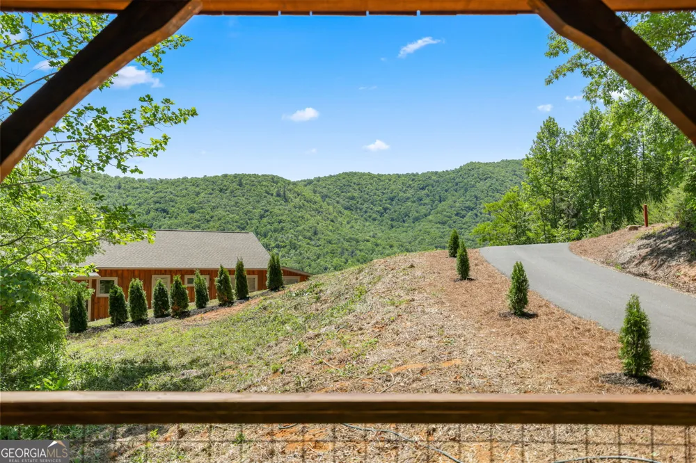 108 Olds Mountain Peak Rabun Gap, GA 30568