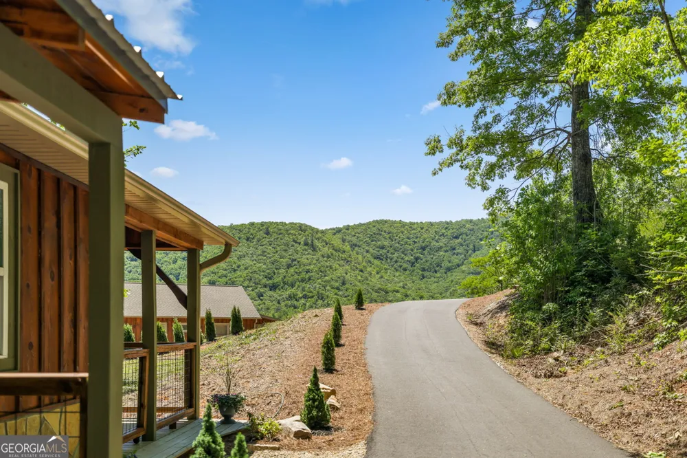 108 Olds Mountain Peak Rabun Gap, GA 30568