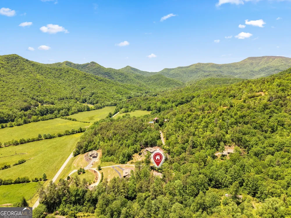 108 Olds Mountain Peak Rabun Gap, GA 30568