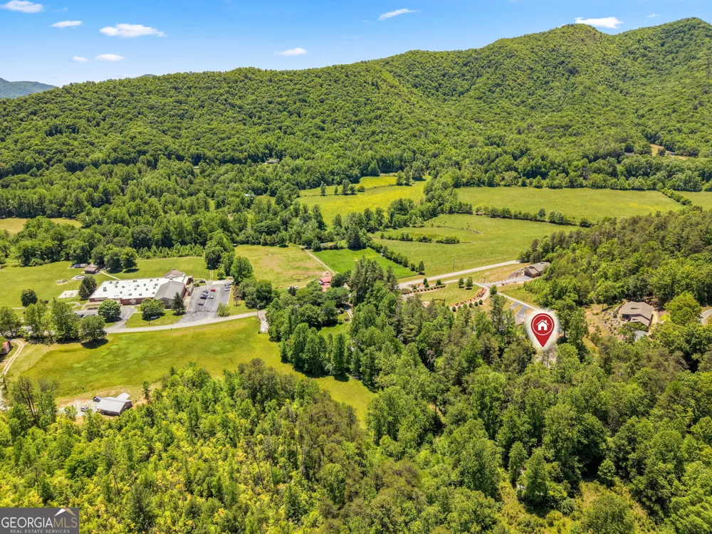108 Olds Mountain Peak Rabun Gap, GA 30568