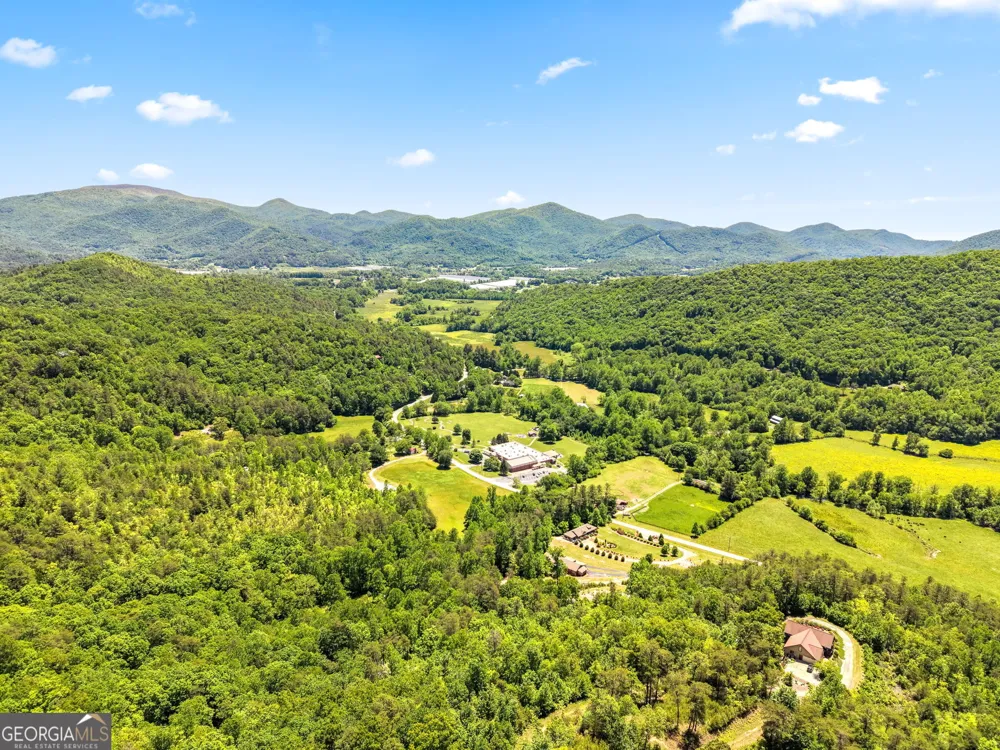 108 Olds Mountain Peak Rabun Gap, GA 30568