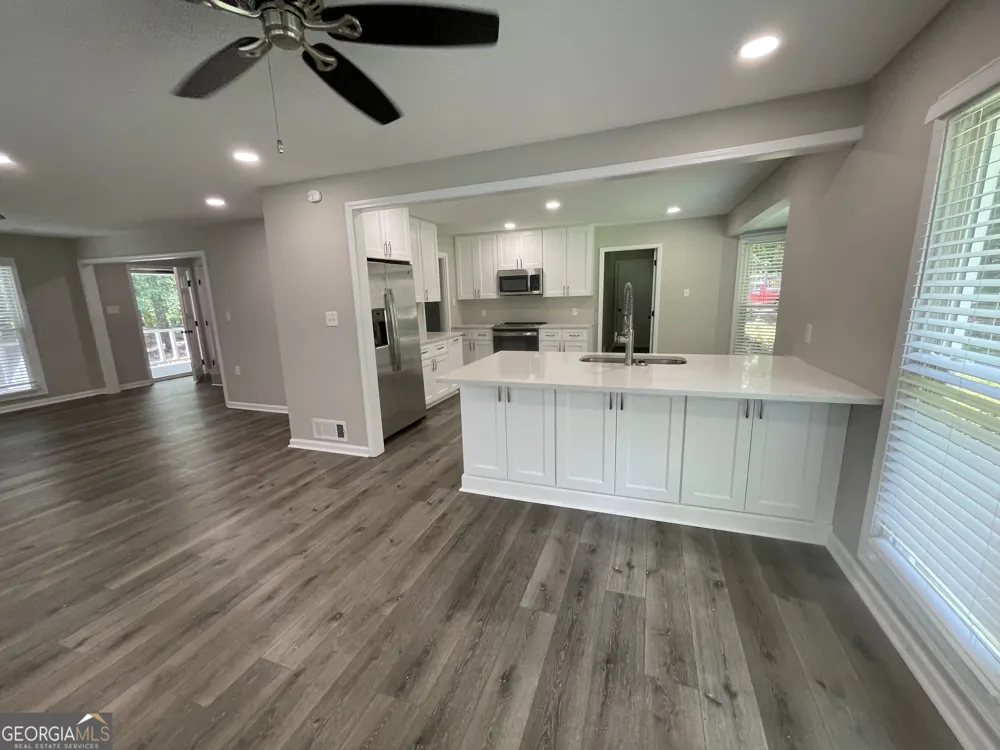160 Shoal Creek RD Fayetteville, GA 30215