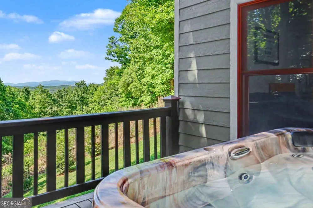 41 Elm CT Murphy, NC 28906