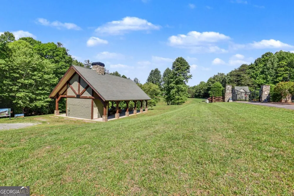 41 Elm CT Murphy, NC 28906