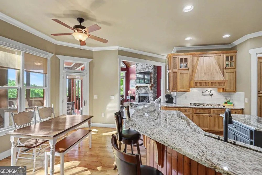 41 Elm CT Murphy, NC 28906