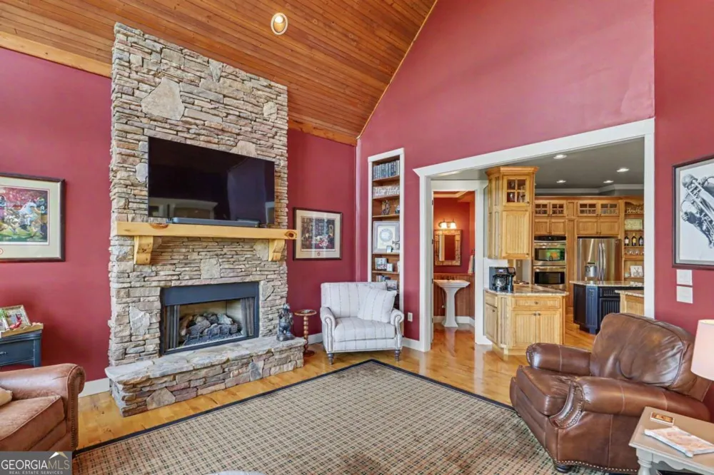 41 Elm CT Murphy, NC 28906
