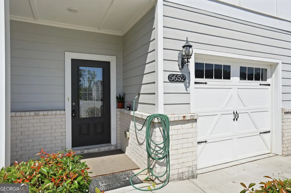 5652 Plain Field LN Lilburn, GA 30047