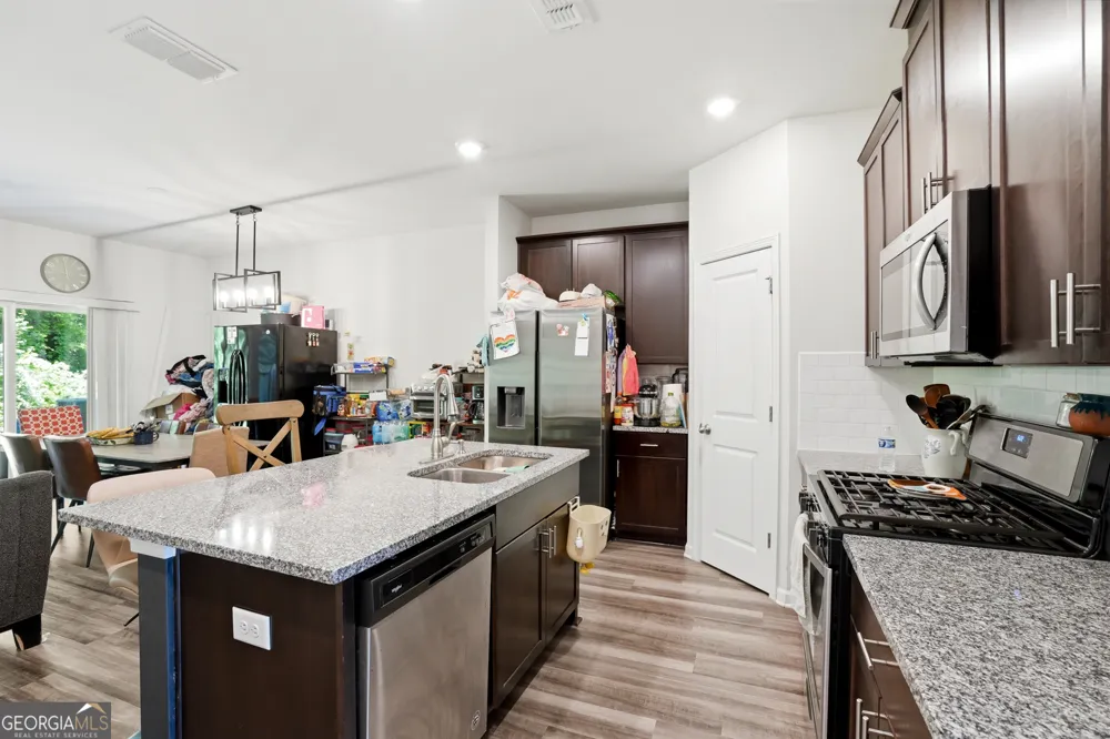 5652 Plain Field LN Lilburn, GA 30047
