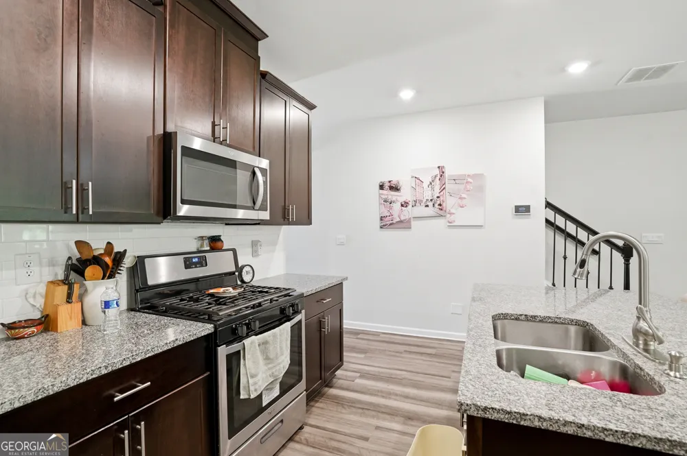 5652 Plain Field LN Lilburn, GA 30047