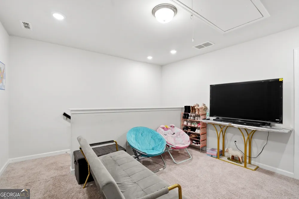 5652 Plain Field LN Lilburn, GA 30047