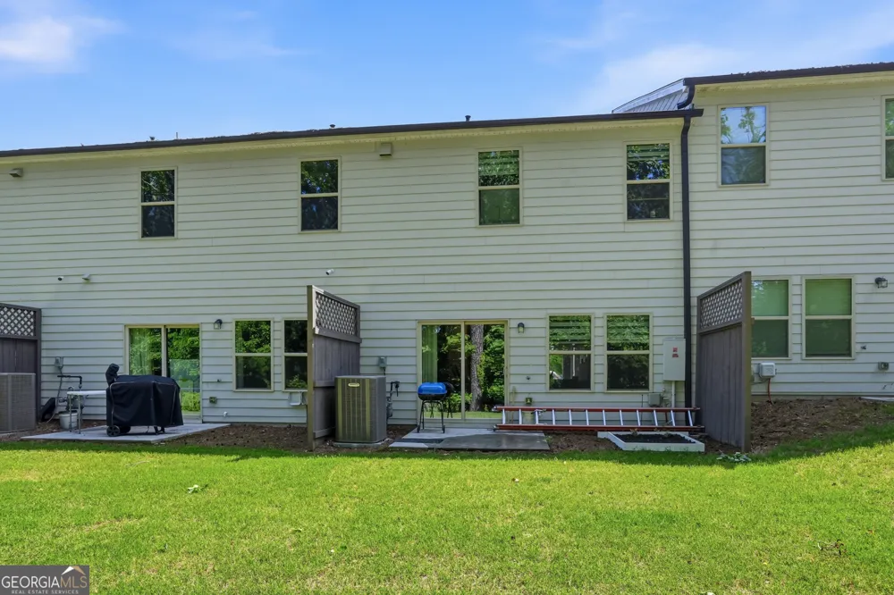 5652 Plain Field LN Lilburn, GA 30047