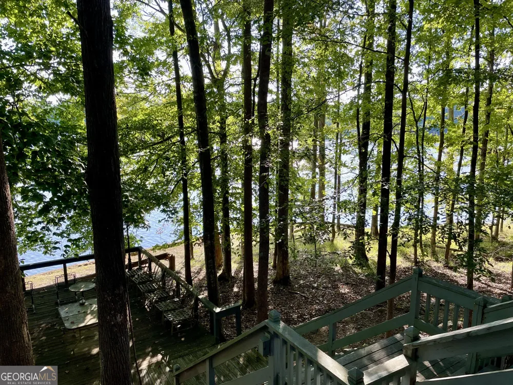 1973 Reids Ferry RD Buckhead, GA 30625