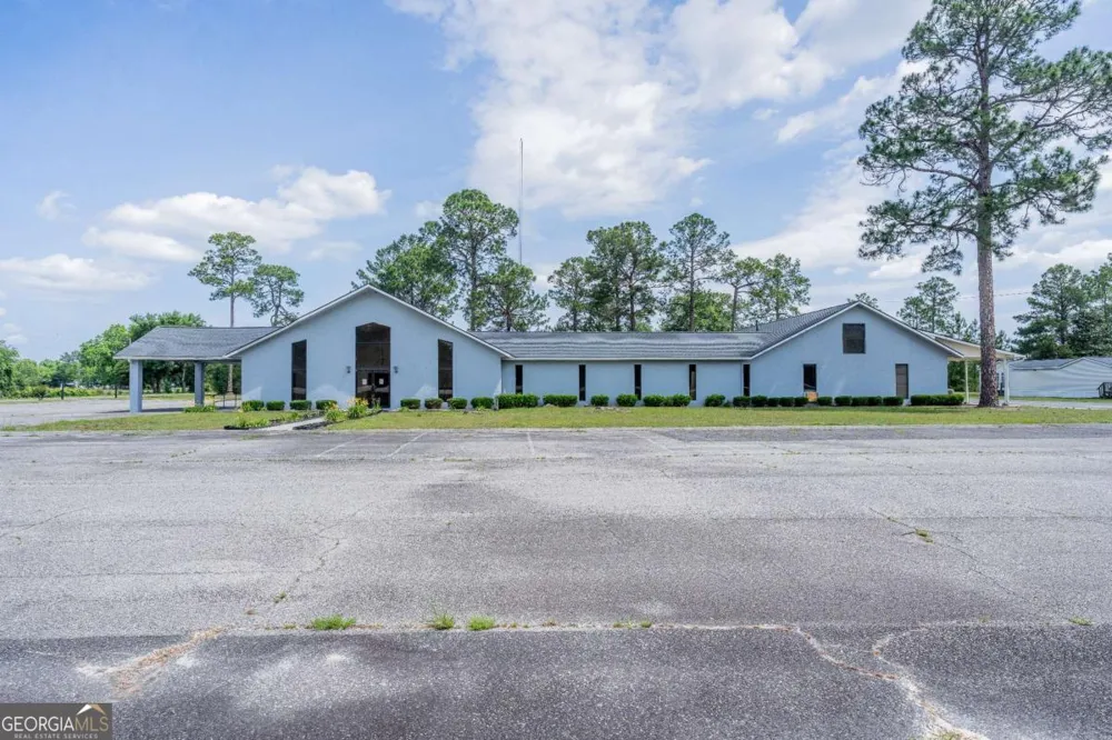 128 University BLVD Waycross, GA 31503