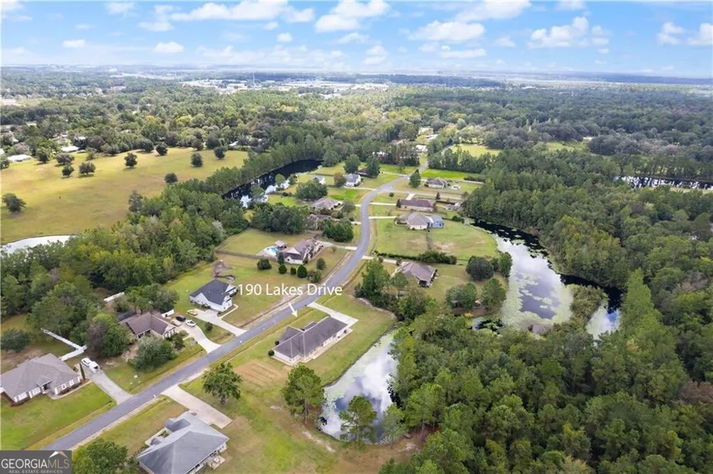 190 Lakes DR Brunswick, GA 31523