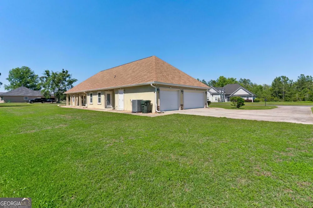 190 Lakes DR Brunswick, GA 31523