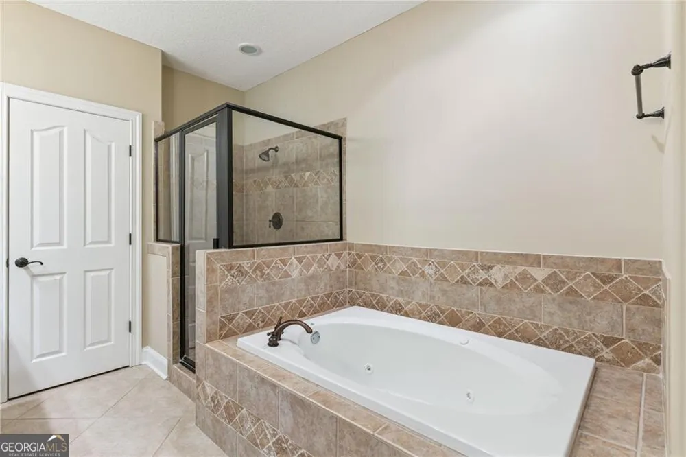 190 Lakes DR Brunswick, GA 31523