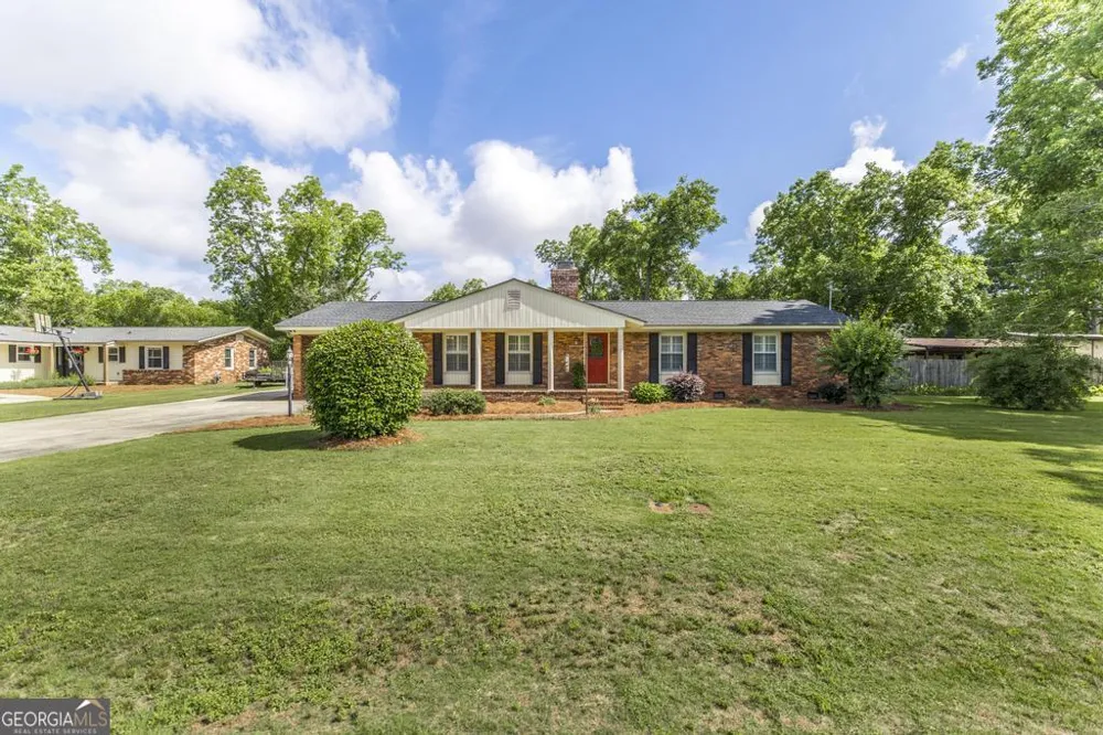1431 Tucker RD Perry, GA 31069