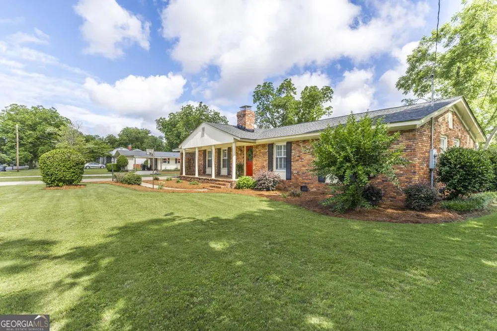 1431 Tucker RD Perry, GA 31069