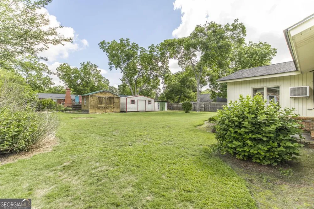 1431 Tucker RD Perry, GA 31069