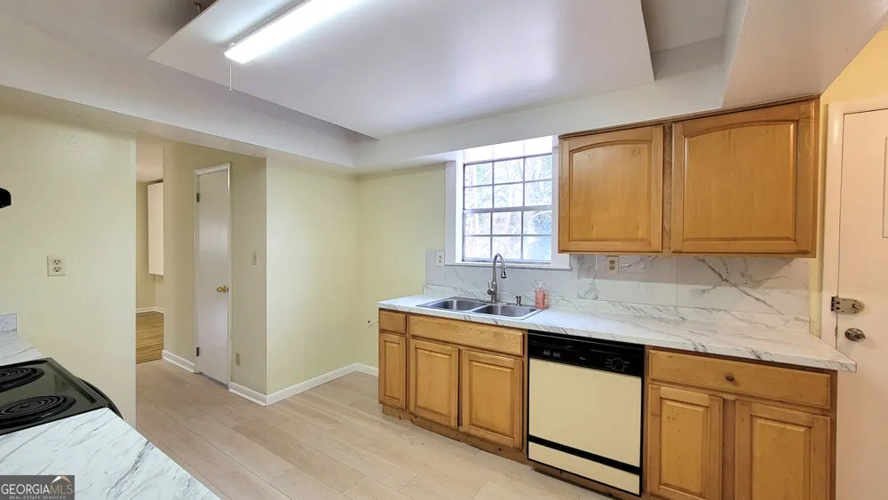 6418 Maddox RD Morrow, GA 30260