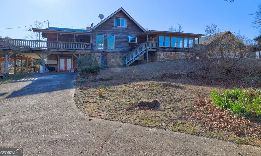 362 Brook RD Barnesville, GA 30204