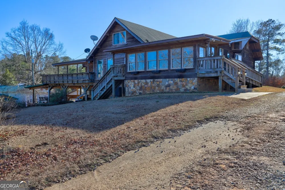 362 Brook RD Barnesville, GA 30204